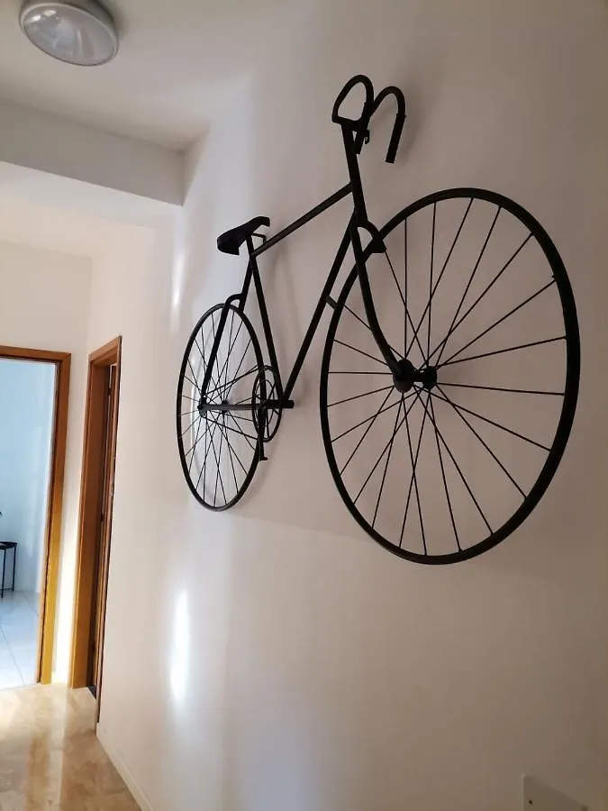 Guesthouse Tree Rooms Industrial 베르가모 0*,