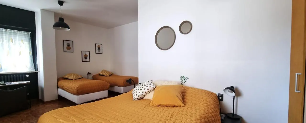 Guesthouse Tree Rooms Industrial 베르가모 게스트하우스